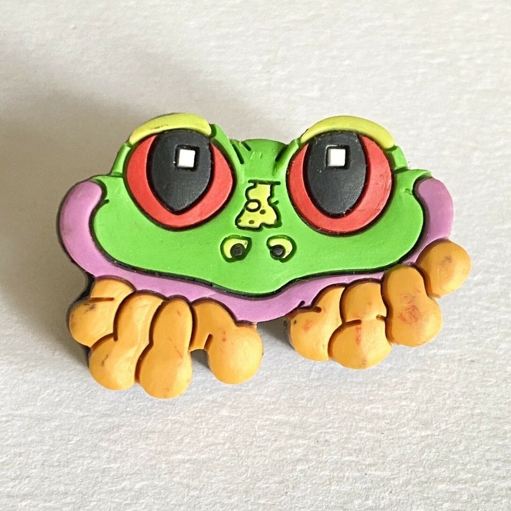 CHA CHA The Tree Frog Disney Animal Kingdom Rainforest Cafe Soft Lapel Hat Pin